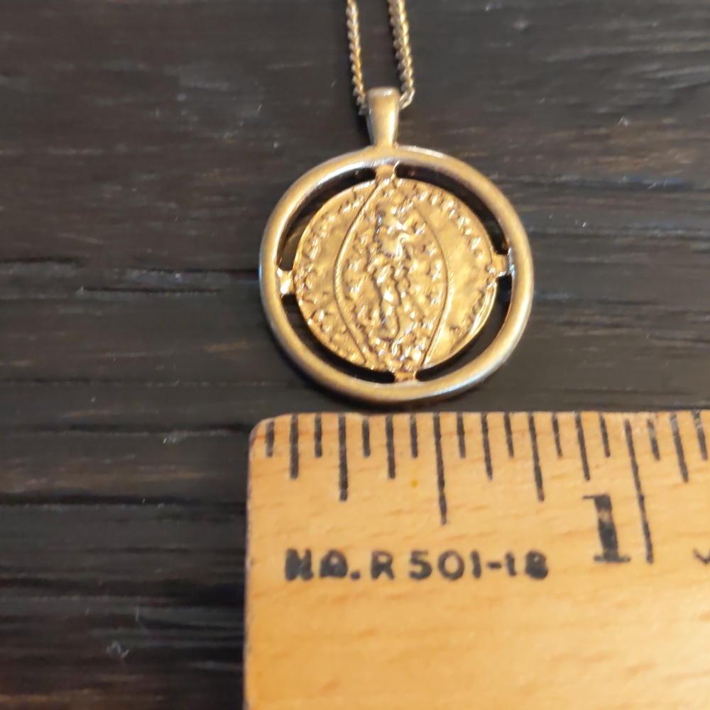 Stella & Dot Gold Coin Necklace - Picture 8 of 9